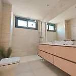 Luxury Golf & Private Garden