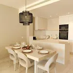 Luxury Golf & Private Garden *