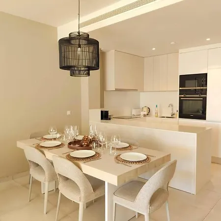 Luxury Golf & Private Garden *