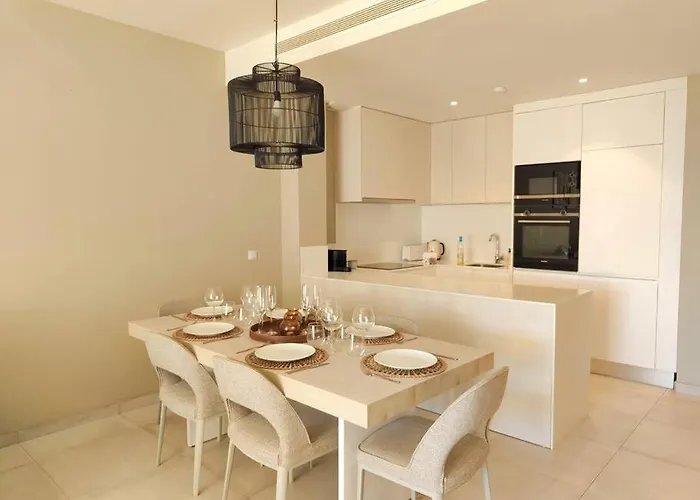 Luxury Golf & Private Garden *